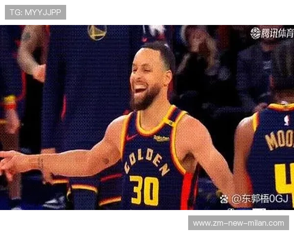 勇士反击截断，库里助攻队友上篮建功